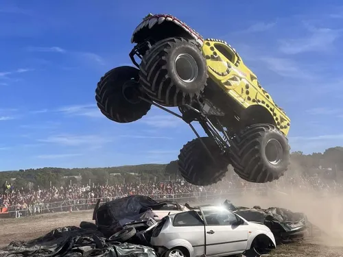  Les Monster Trucks remisés au garage par le préfet