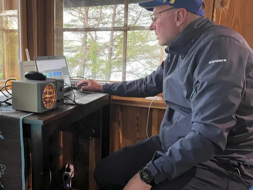 Il capte sur la bande FM, Intensité depuis la Finlande !