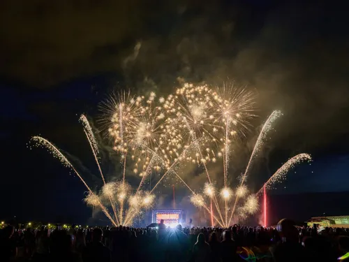 Pas d'étincelles mais une grosse ambiance électro pour la Fête...