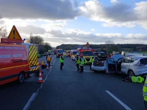 L' A11 coupée dans les deux sens après un accident à Authon-du-Perche
