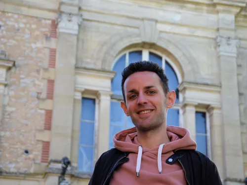 Une vente de billet ce matin pour le spectacle "Ma vie, mes choix,...