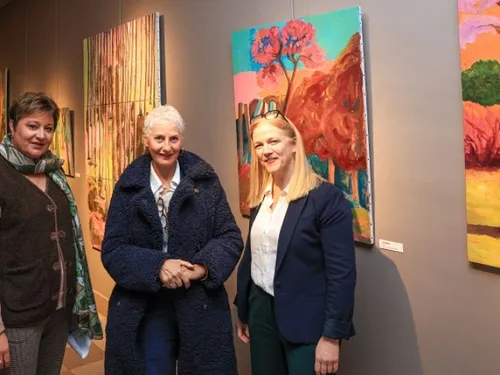 BLOIS (41) - Exposition : Arbres qui dansent de Paule Honoré