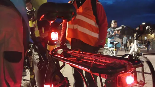 🔊 La nuit l'hiver « sans éclairage, c'est dangereux » pour les...