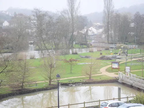 Sécurisation du parc Émile Zola de Cloyes après les crues