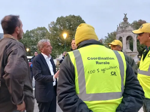 🔊 Agriculteurs et député dégoutés
