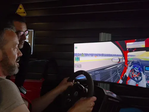 [VIDÉO] Retour sur l’Intensité Simulateur Trophy au Karting de...
