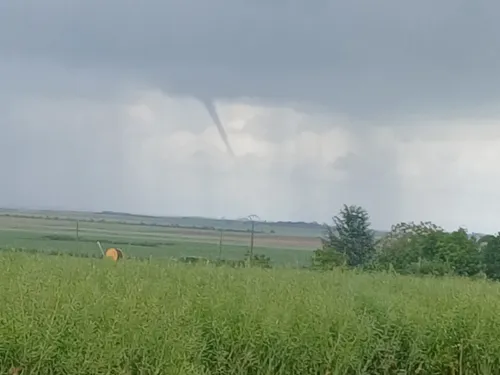 Un tuba dans le ciel d'Eure-et-Loir