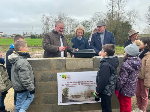 🔊 Le futur pôle culturel de Courville-sur-Eure a posé sa première...