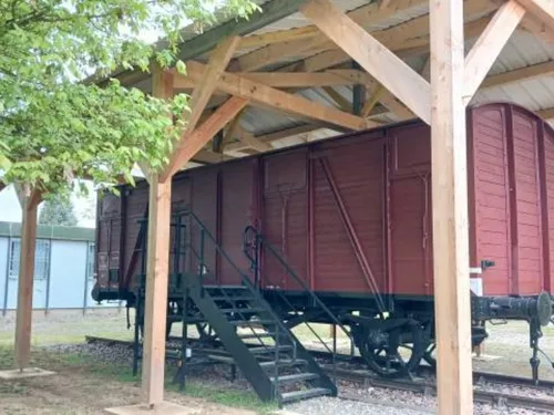 Le devoir de mémoire au camp de Voves