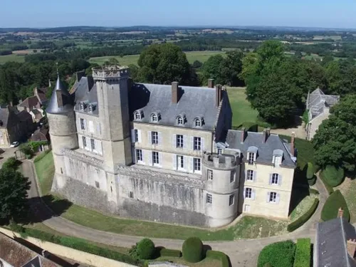 MONTMIRAIL (72) - Visite thématique du château : Noël au fil des...