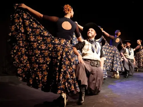 CLOYES-SUR-LE-LOIR - Festival de Montoire : Les Anoranzas de l’Uruguay