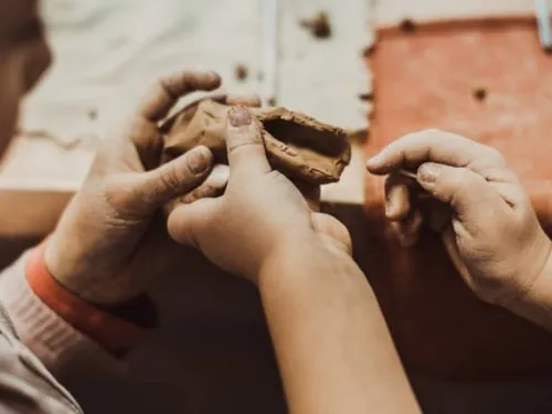 SAINT-CYR-LA-ROSIÈRE (61) - Une journée à la campagne : Poterie