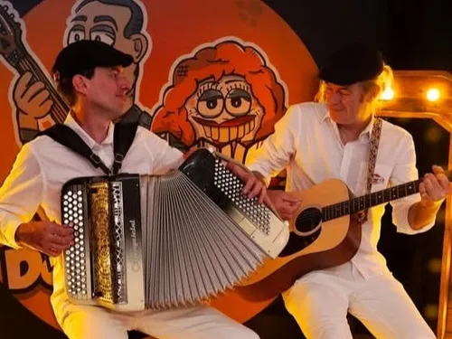 FLEURY-LES-AUBRAIS (45) - Concert : Les vengeurs démasqués