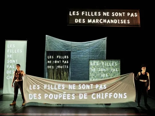 FLEURY-LES-AUBRAIS (45) - Théâtre : Les filles ne sont pas des...