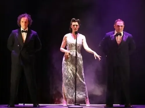CHARTRES - Théâtre de Chartres : Le Chant des Lions