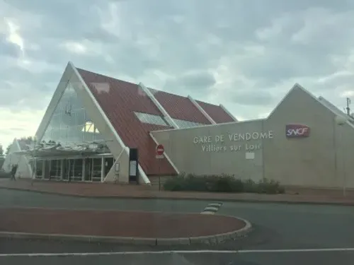 VENDÔME – La gare TGV ouvre avec 40 minutes de retard