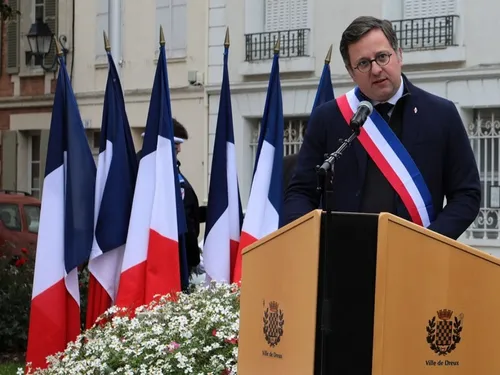 Pierre-Frédéric Billet s'éloigne des LR