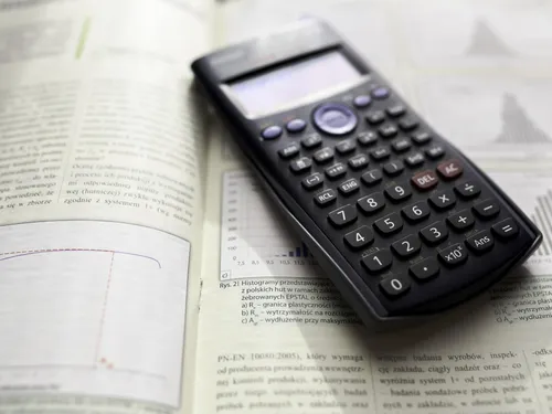 Des calculatrices pour les élèves de 6e
