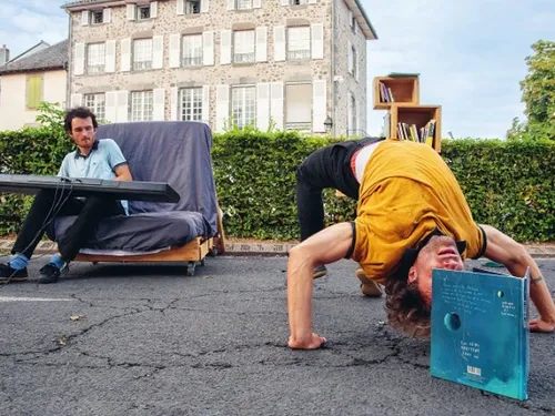 COULOMMIERS-LA-TOUR (41) - Saison culturelle : 15 m2