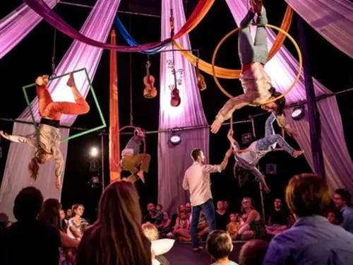 ORLÉANS (45) - Cirque : Le mobile