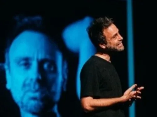 CHARTRES - Humour : David Castello-Lopes « Délicieux »