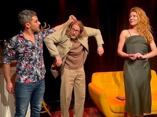 CHARTRES - Théâtre : Faites l'apéro pas la guerre