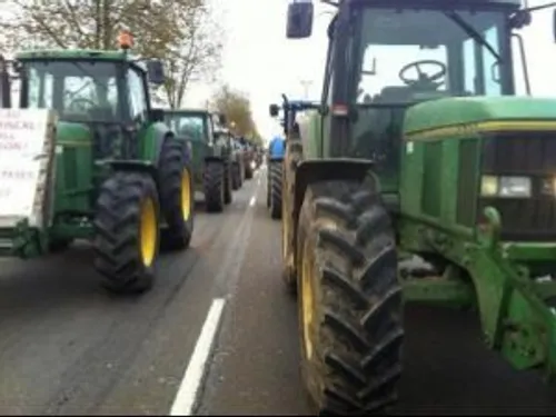 Une action des agriculteurs autour de la Coordination Rurale ce...