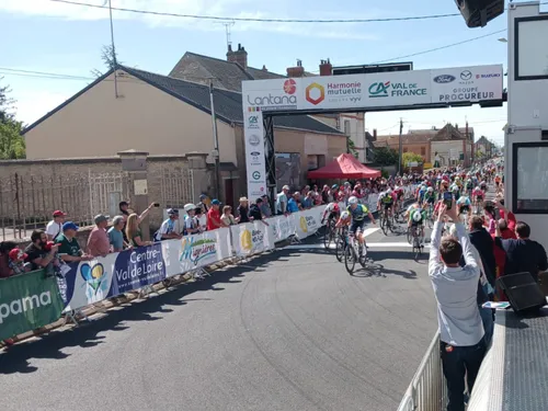 🔊 TOUR D'EURE-ET-LOIR : Mavric Beaune s'octroie le maillot jaune