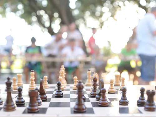 Un grand rendez-vous d'échecs à Chartres avec une star des réseaux...