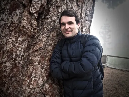 Emmanuel Macron dit son inquiétude, après la condamnation du...