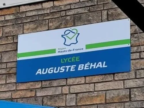 Le lycéen, amputé d'une main à Lens, dément avoir ramassé la grenade 