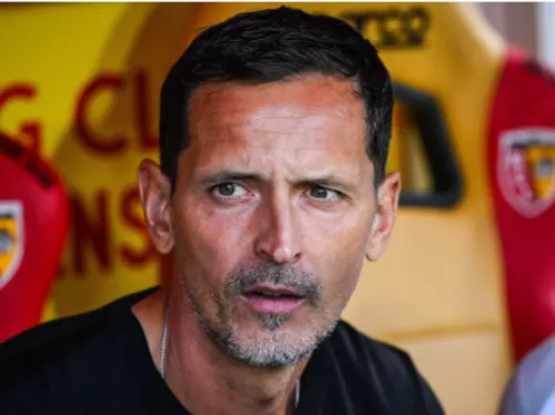 Le RC Lens se sépare de son entraîneur, Dino Toppmöller