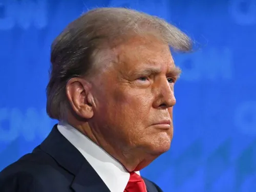 Guerre au Moyen-Orient : Donald Trump n'exclut pas d'envoyer des...