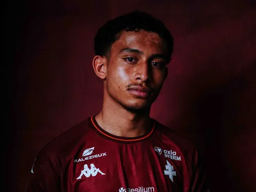 FC Metz : Tahiris Dos Santos signe son premier contrat professionnel 