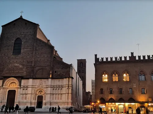 Destination Voyage nous emmène à Bologne en Italie