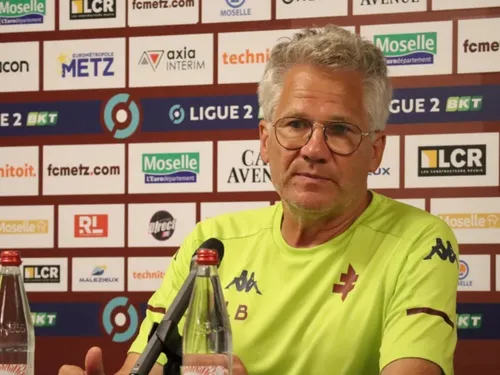 Football : László Bölöni et son staff prolongent l’aventure avec le...