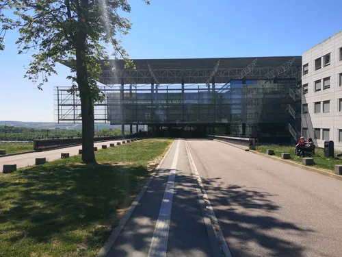 « Les médecins sont des divas » : des propos qui passent mal dans...