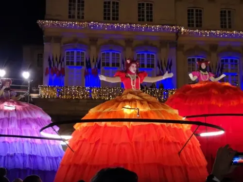 Saint-Nicolas à Nancy : 4 tonnes de bonbons distribuées aux enfants...