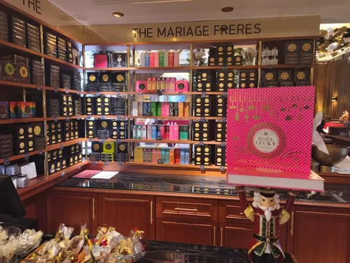 Un salon de thé dans la brasserie des arts et métiers à Metz