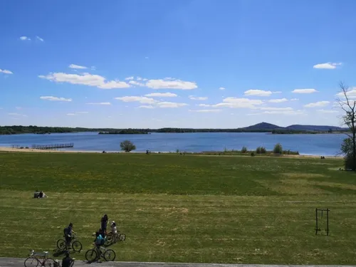 Bon plan : Le lac de Madine recrute pour son été 2026