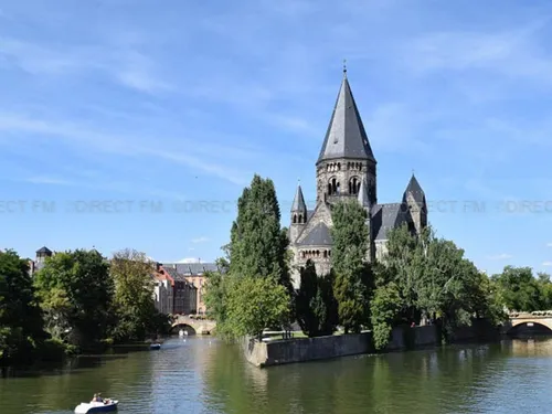 Vigilance rouge canicule : la ville de Metz ferme ses écoles 