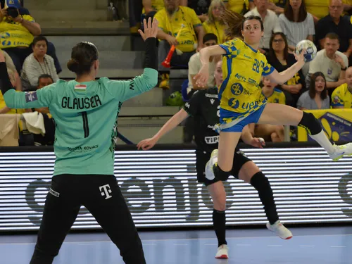 En images : Les Messines du Metz Handball s'envolent pour le Final...