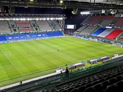Football : plusieurs matchs de l’équipe de France programmés en...