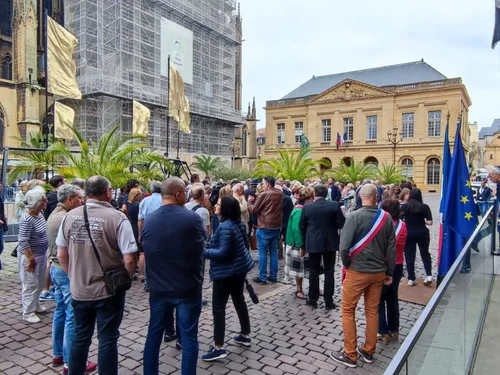 Metz : de nombreuses personnes pour soutenir les individus...