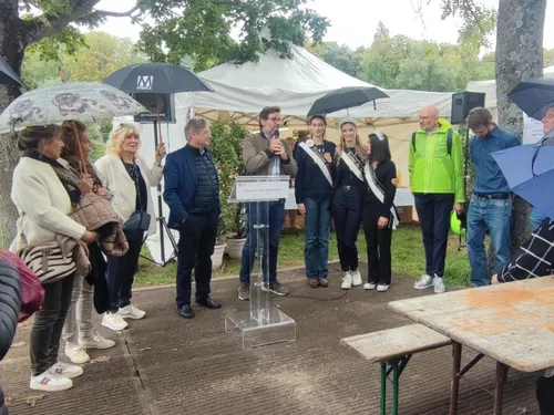 Montgolfiades : une inauguration pluvieuse sans les premiers vols