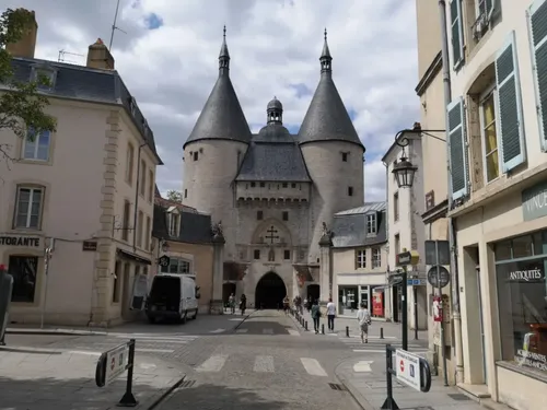 Stationnement : une voiture lisant les plaques d’immatriculation...