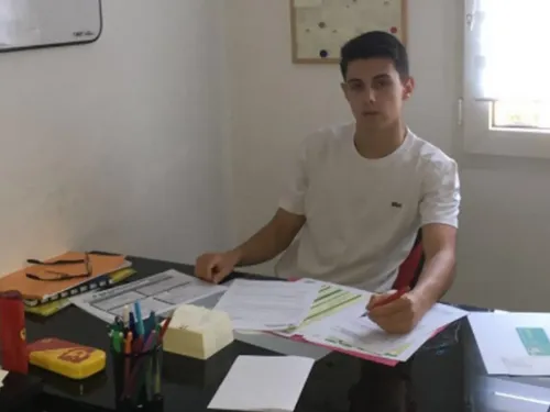 Thomas Clausi, un jeune entrepreneur lorrain de 20 ans emprisonné...