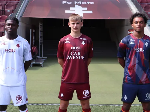 [PHOTOS] Découvrez les nouveaux maillots du FC Metz ! 