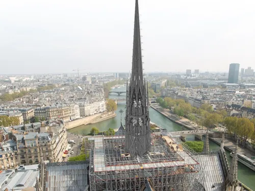 Les deux principaux édifices parisiens ont un peu de sang lorrain