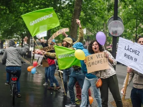 Greenpeace Nancy fait la Holà aux vélos ! 